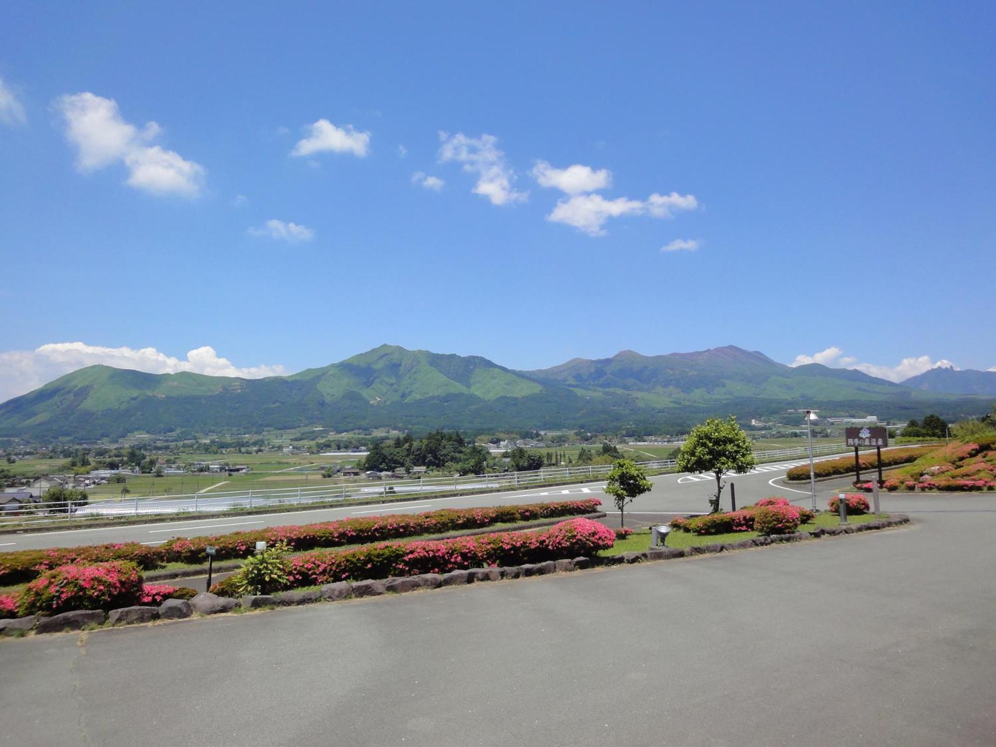 Hotel Shikino Mori Aso Exterior foto