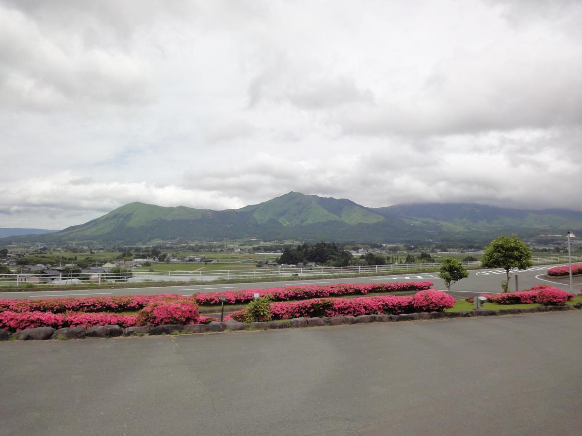 Hotel Shikino Mori Aso Exterior foto